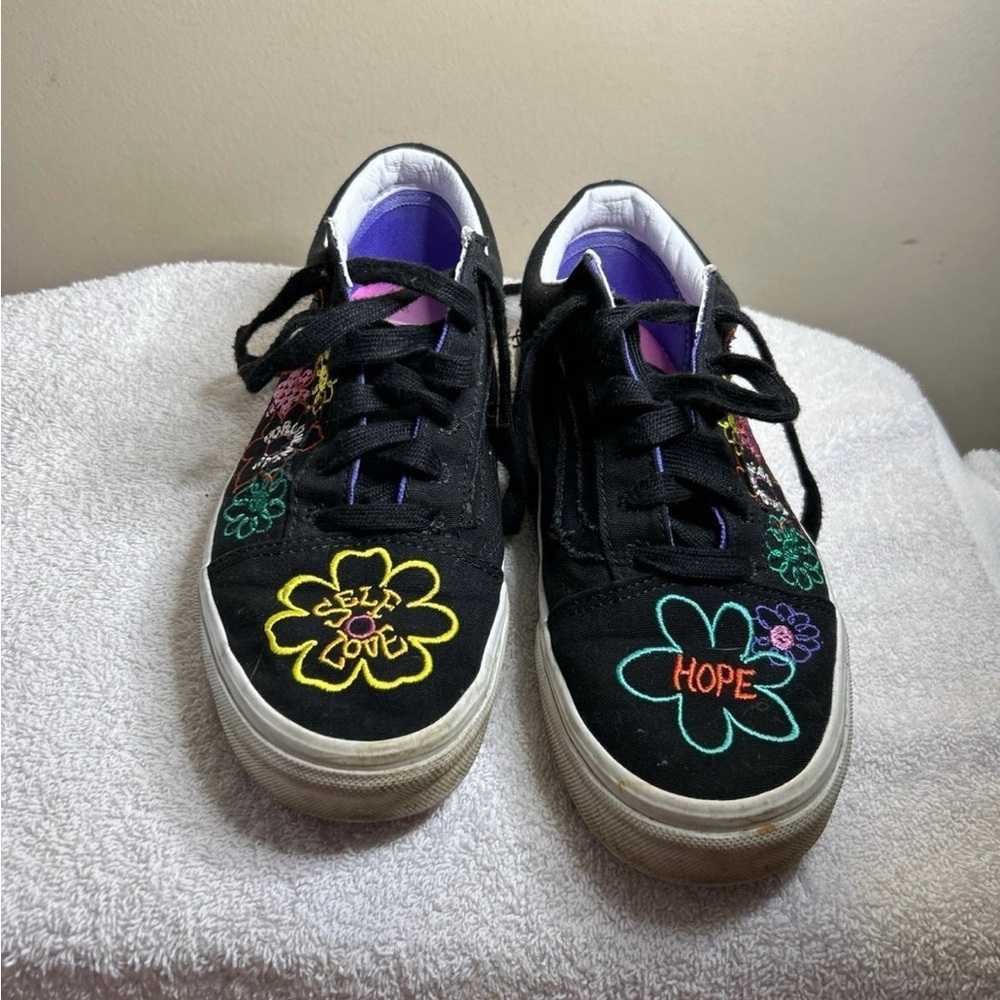 Vans Off The Wall Cultivate Care, Self-Love/Hope/Trust Sneakers, Men 5.5 women 7